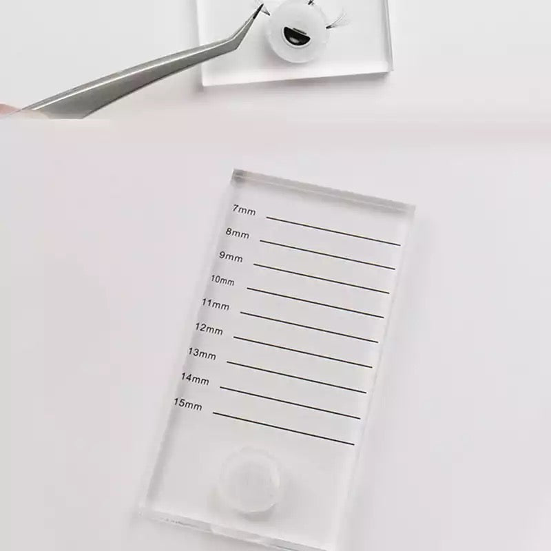 HOLDER pad for eyelash extensions, clear
