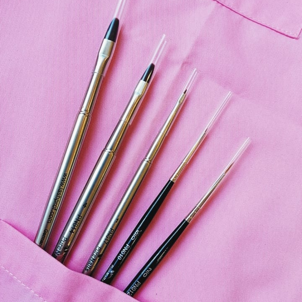 BIS Pure Nails gel nail brush with metal handle, PN15